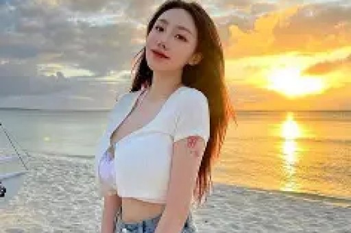 张静初带货事件发酵47位消费者决定集体起诉立素食主义、学霸人设频翻车